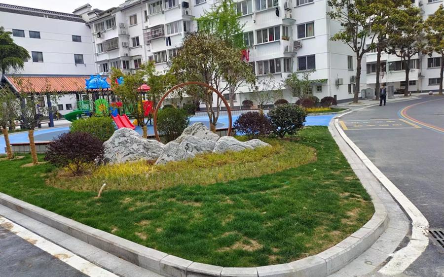 今年我市154個(gè)列入改造計(jì)劃的老舊小區(qū)現(xiàn)已開工60%